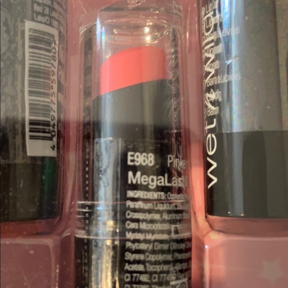 NWOT Wet n Wild Glam wonderland lipstick set - Picture 5 of 8